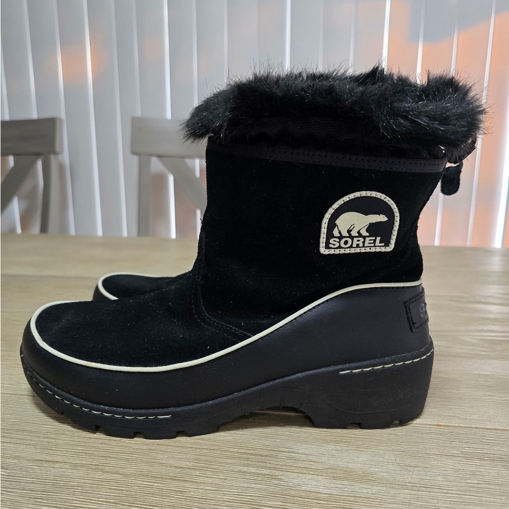Sorel Tivoli Slip-On women’s size 9.5